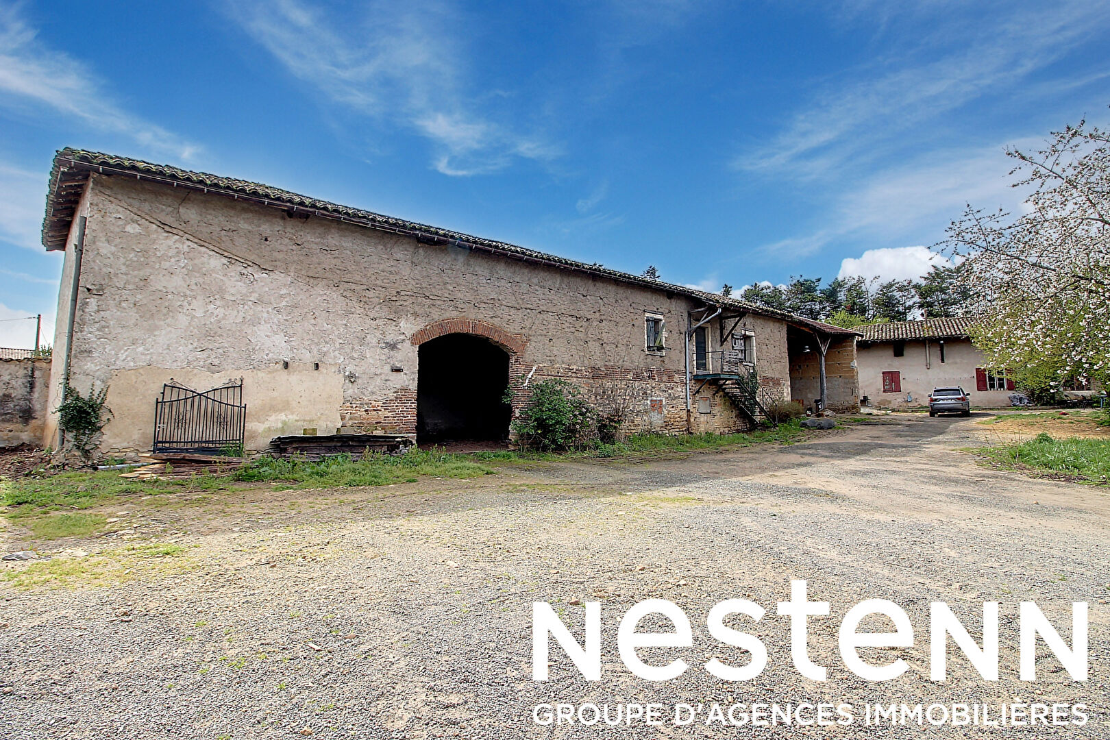 À Vendre : Tènement Immobilier Divisible - Proche de BELLEVILLE EN BEAUJOLAIS (69220)
