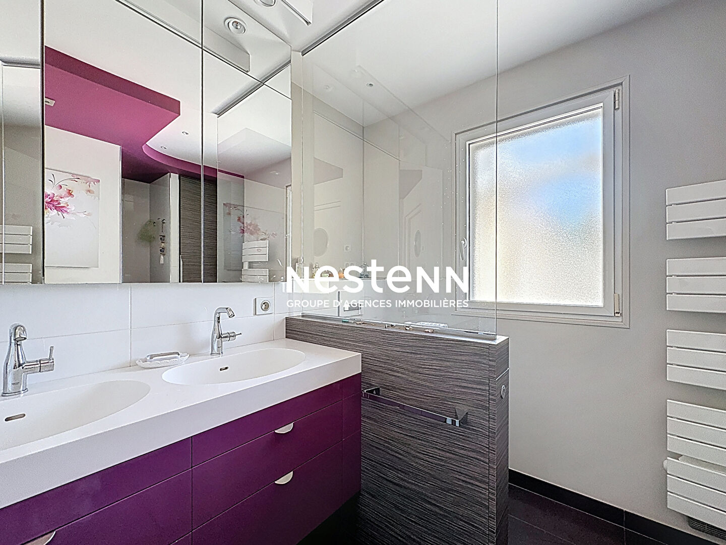 A vendre : maison d'exception 210 m² - 4 chambres - 1 bureau - garages - jacuzzi - piscine - 71000 MACON