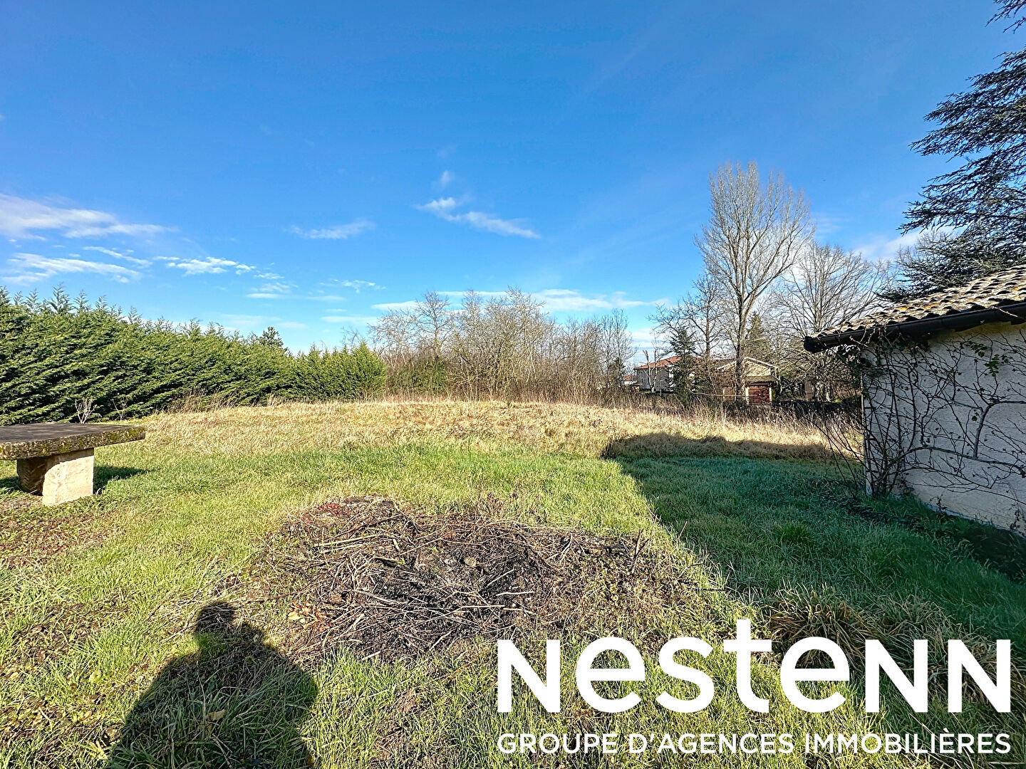 À Vendre : Parcelle de Terrain à Bâtir de 1200 m² - Belleville en Beaujolais (69220)