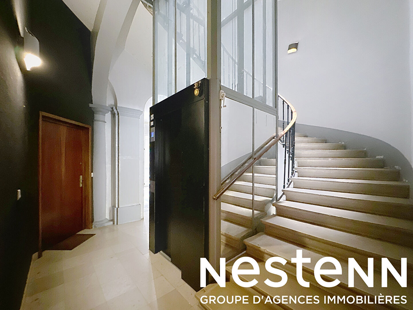 Opportunité: Appartement de caractère avec parking - 69430 BEAUJEU