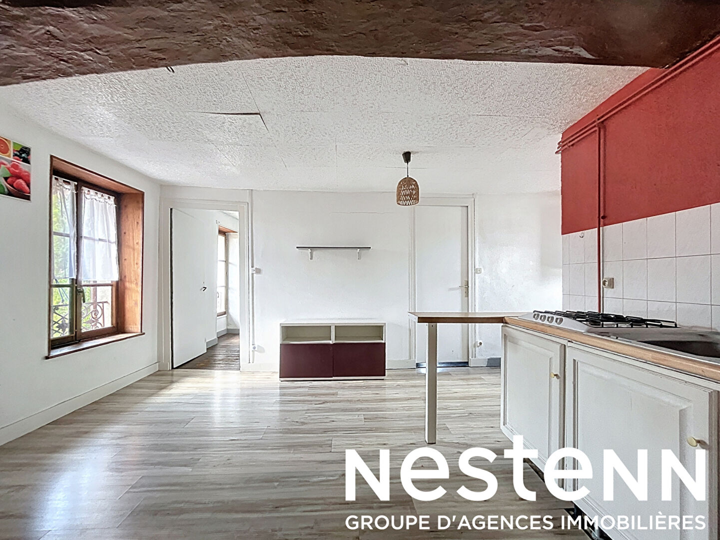 A vendre: Immeuble de 2 logements à rénover,190m2 habitables, double GGE - 71570 LA CHAPELLE DE GUINCHAY