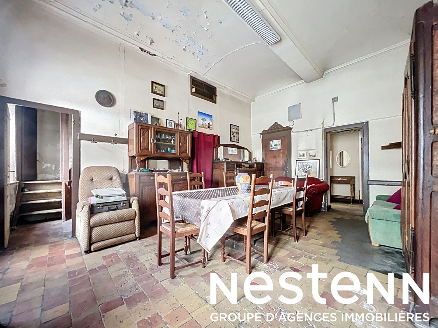 A vendre: Immeuble de 2 logements à rénover,190m2 habitables, double GGE - 71570 LA CHAPELLE DE GUINCHAY