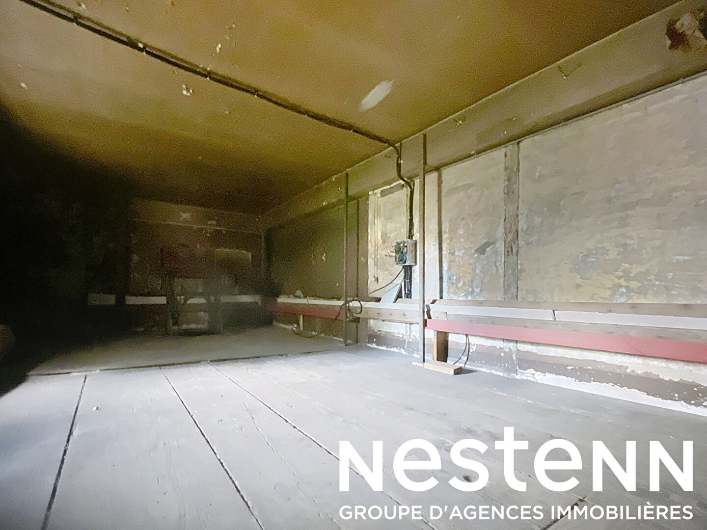 A vendre: Immeuble de 2 logements à rénover,190m2 habitables, double GGE - 71570 LA CHAPELLE DE GUINCHAY