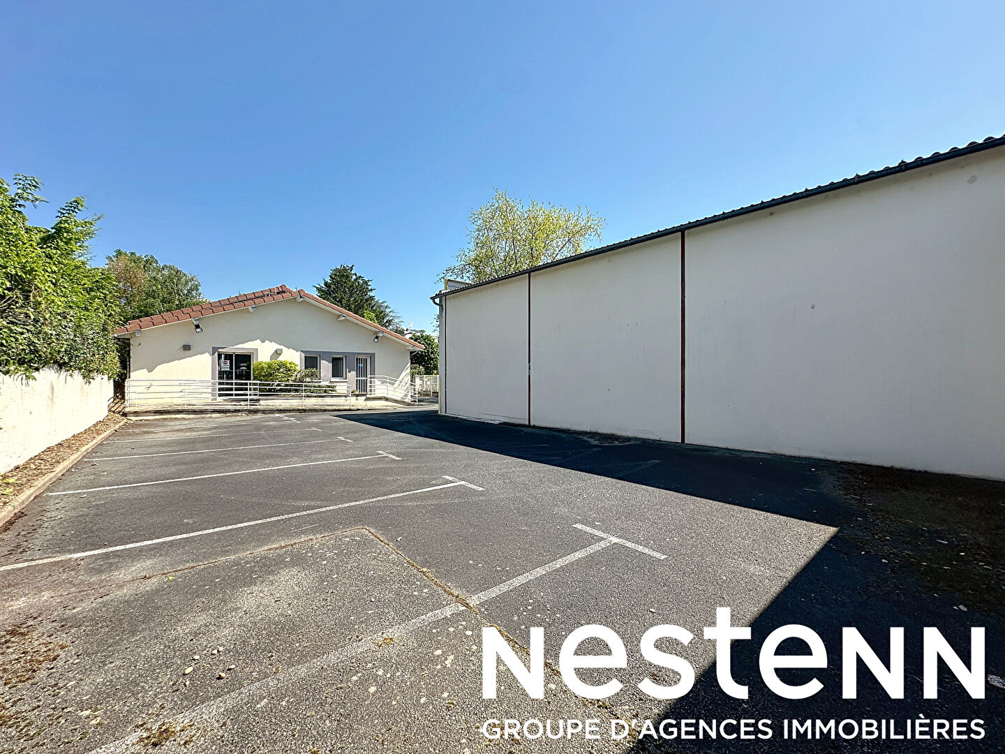 A Vendre: Bâtiment à usage Professionnel - 69220 BELLEVILLE EN BEAUJOLAIS