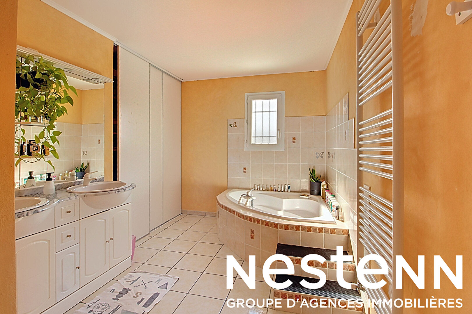 A vendre: Jolie villa avec piscine - 69220 BELLEVILLE EN BEAUJOLAIS
