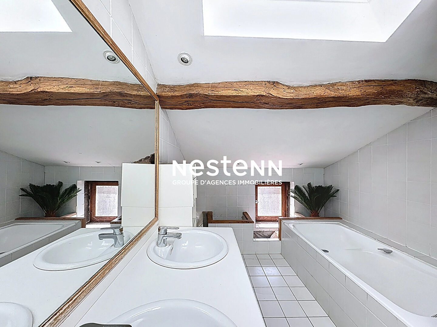 A vendre : Maison de village - 5 chambres - 197 m2 - 2500m2 de terrain - dépendance - 71260 THURISSEY