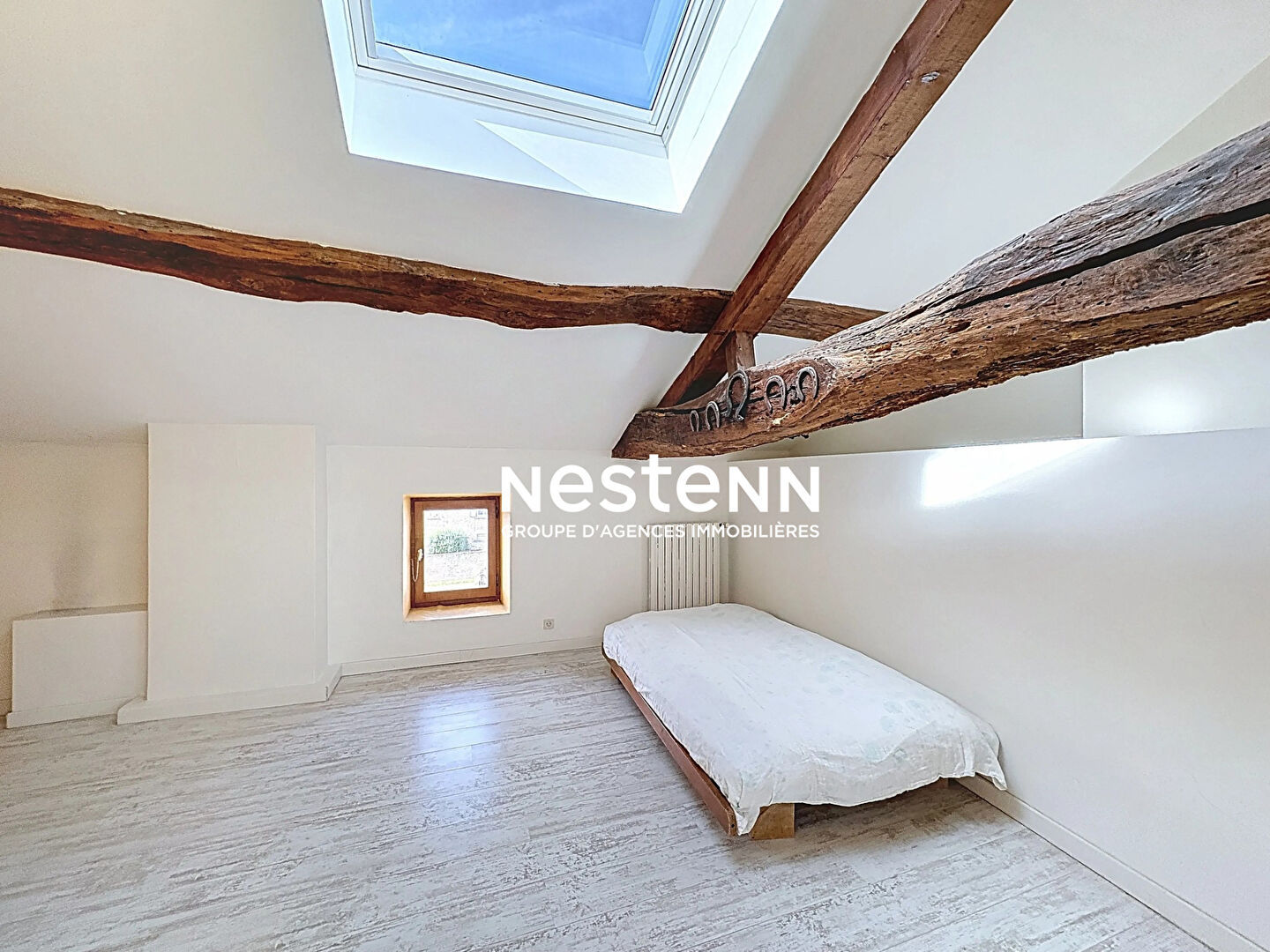 A vendre : Maison de village - 5 chambres - 197 m2 - 2500m2 de terrain - dépendance - 71260 THURISSEY