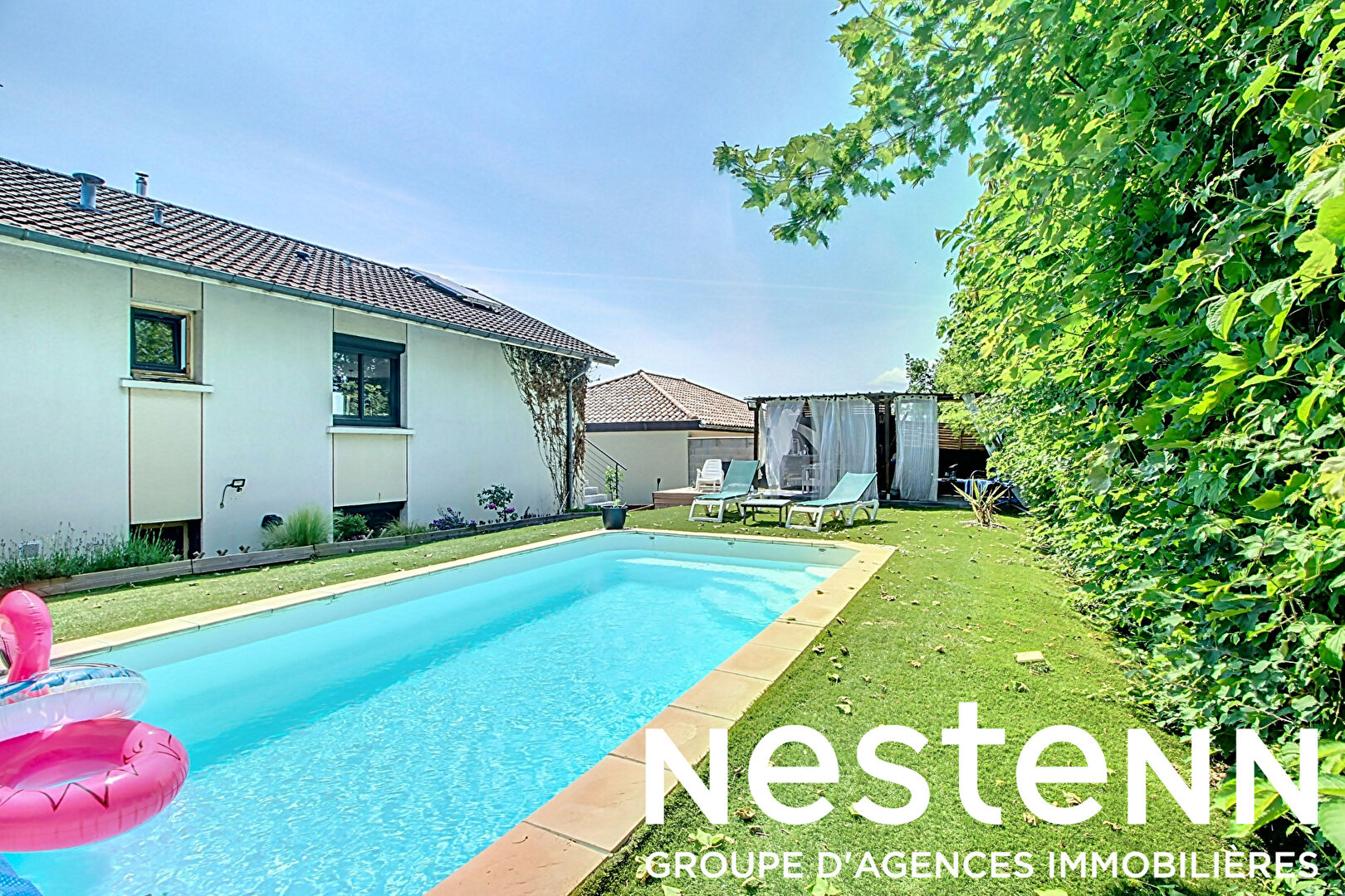 A Vendre: Grande Maison avec Piscine - 69220 BELLEVILLE EN BEAUJOLAIS