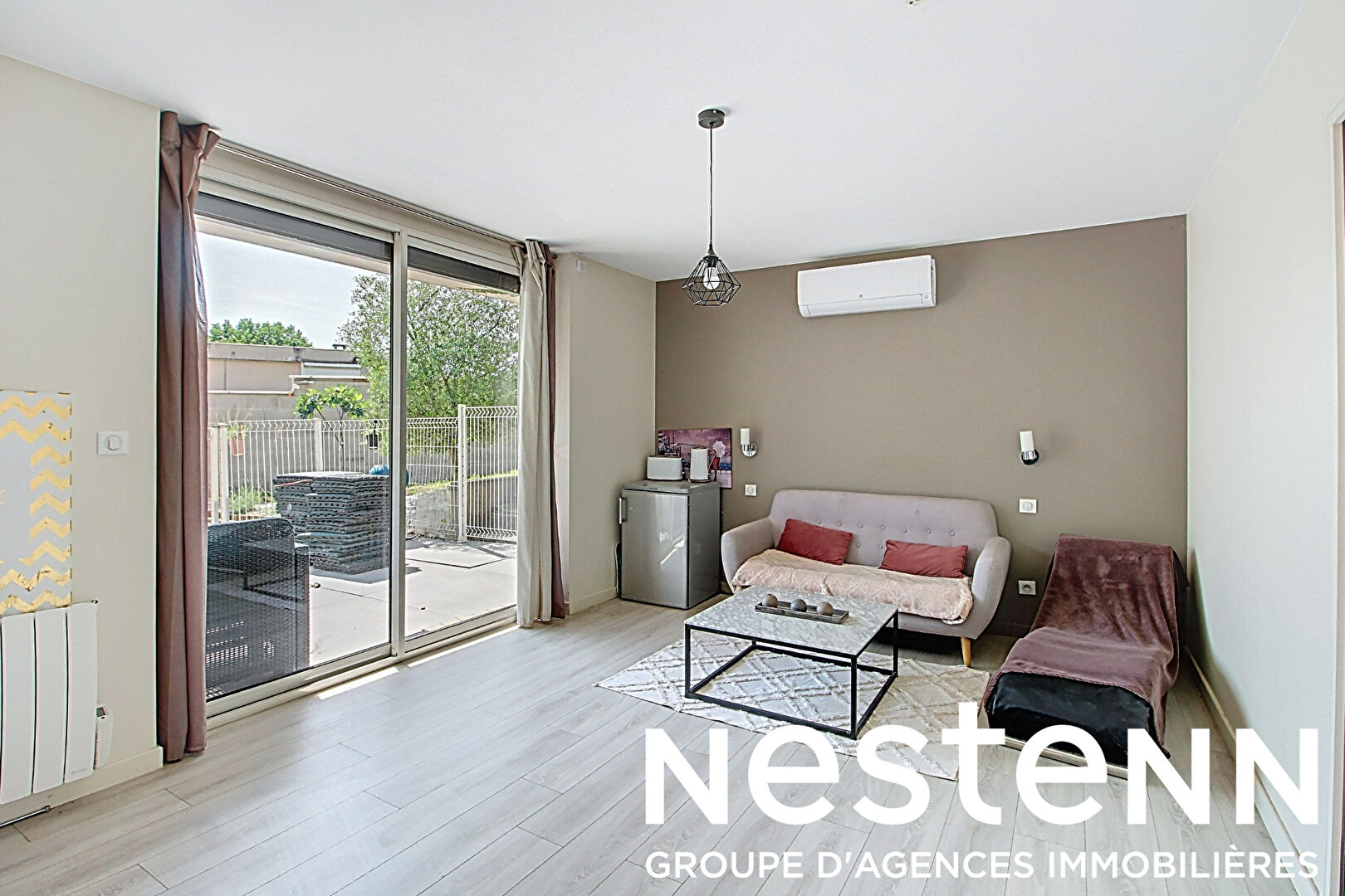 A Vendre: Grande Maison avec Piscine - 69220 BELLEVILLE EN BEAUJOLAIS