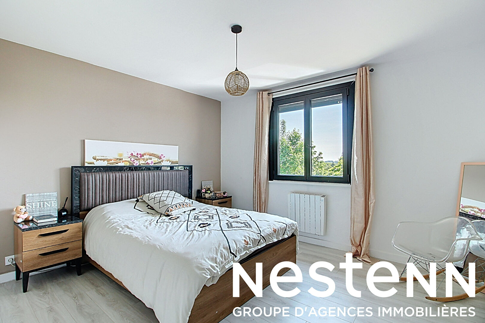 A Vendre: Grande Maison avec Piscine - 69220 BELLEVILLE EN BEAUJOLAIS