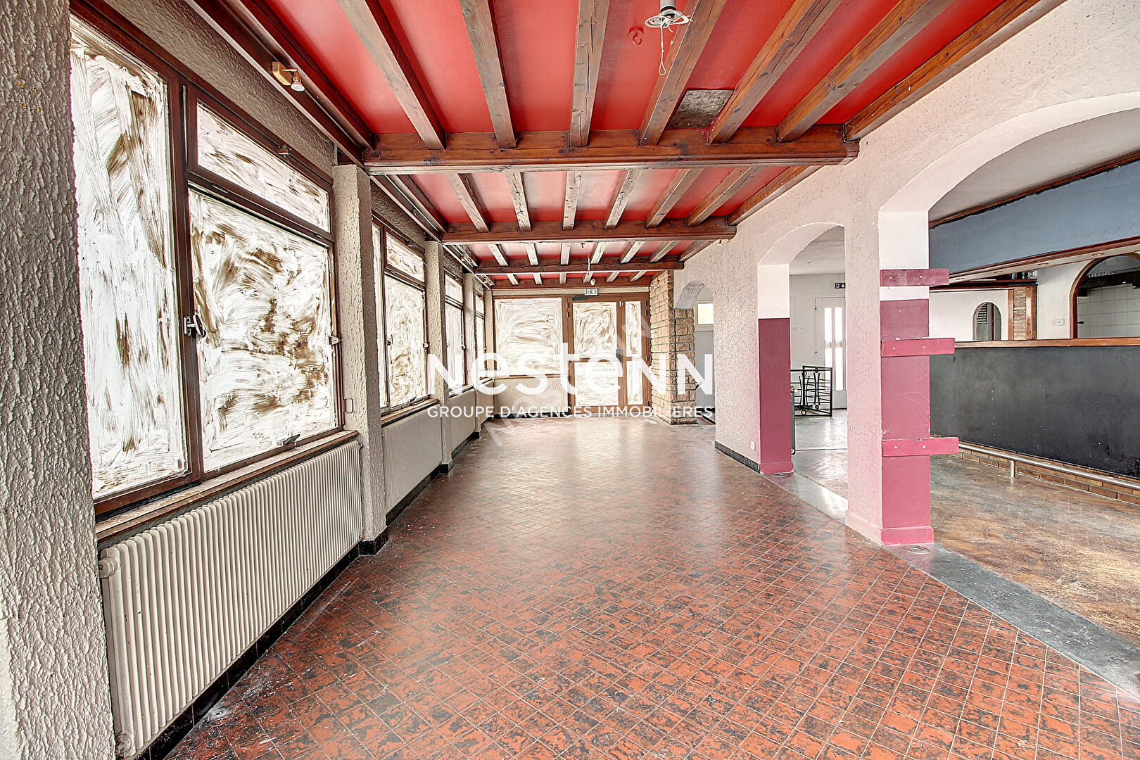 Anciens Murs commerciaux avec parking - 10 Minutes 69220 BELLEVILLE EN BEAUJOLAIS