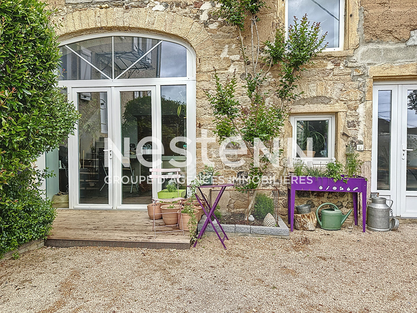 A vendre : Maison avec cachet - belles prestations - 5 chambres - grands espaces de vie  - 71570 ROMANECHE THORINS