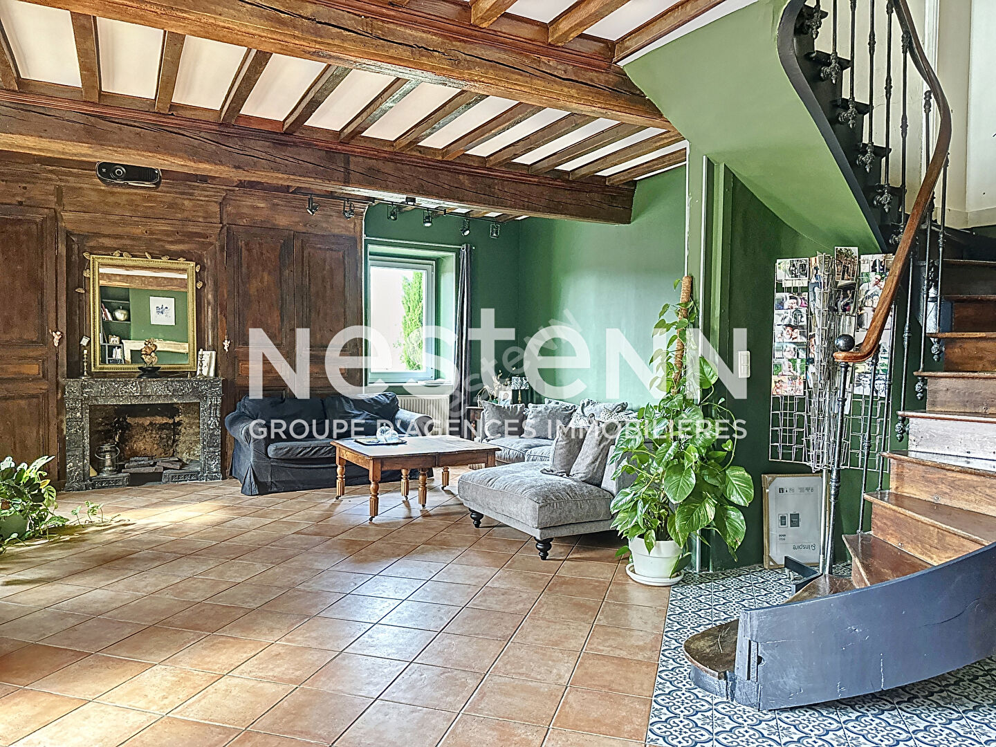 A vendre : Maison avec cachet - belles prestations - 5 chambres - grands espaces de vie  - 71570 ROMANECHE THORINS