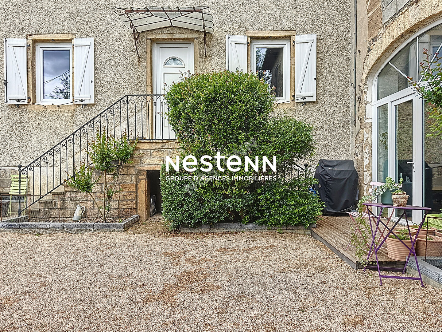 A vendre : Maison avec cachet - belles prestations - 5 chambres - grands espaces de vie  - 71570 ROMANECHE THORINS