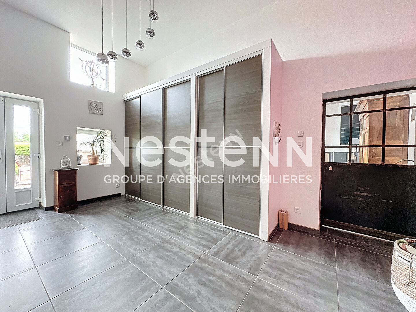 A vendre : Maison avec cachet - belles prestations - 5 chambres - grands espaces de vie  - 71570 ROMANECHE THORINS
