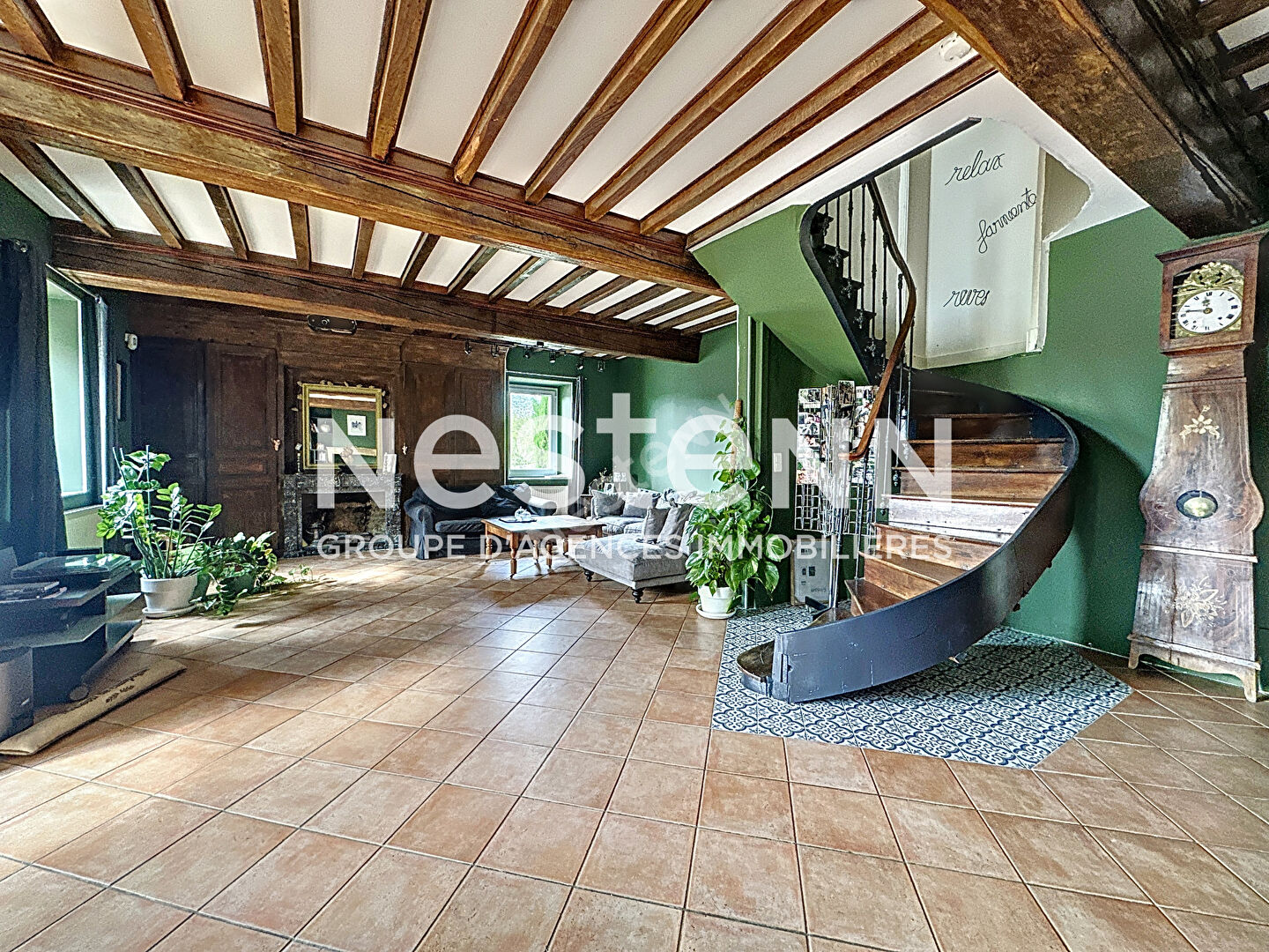 A vendre : Maison avec cachet - belles prestations - 5 chambres - grands espaces de vie  - 71570 ROMANECHE THORINS