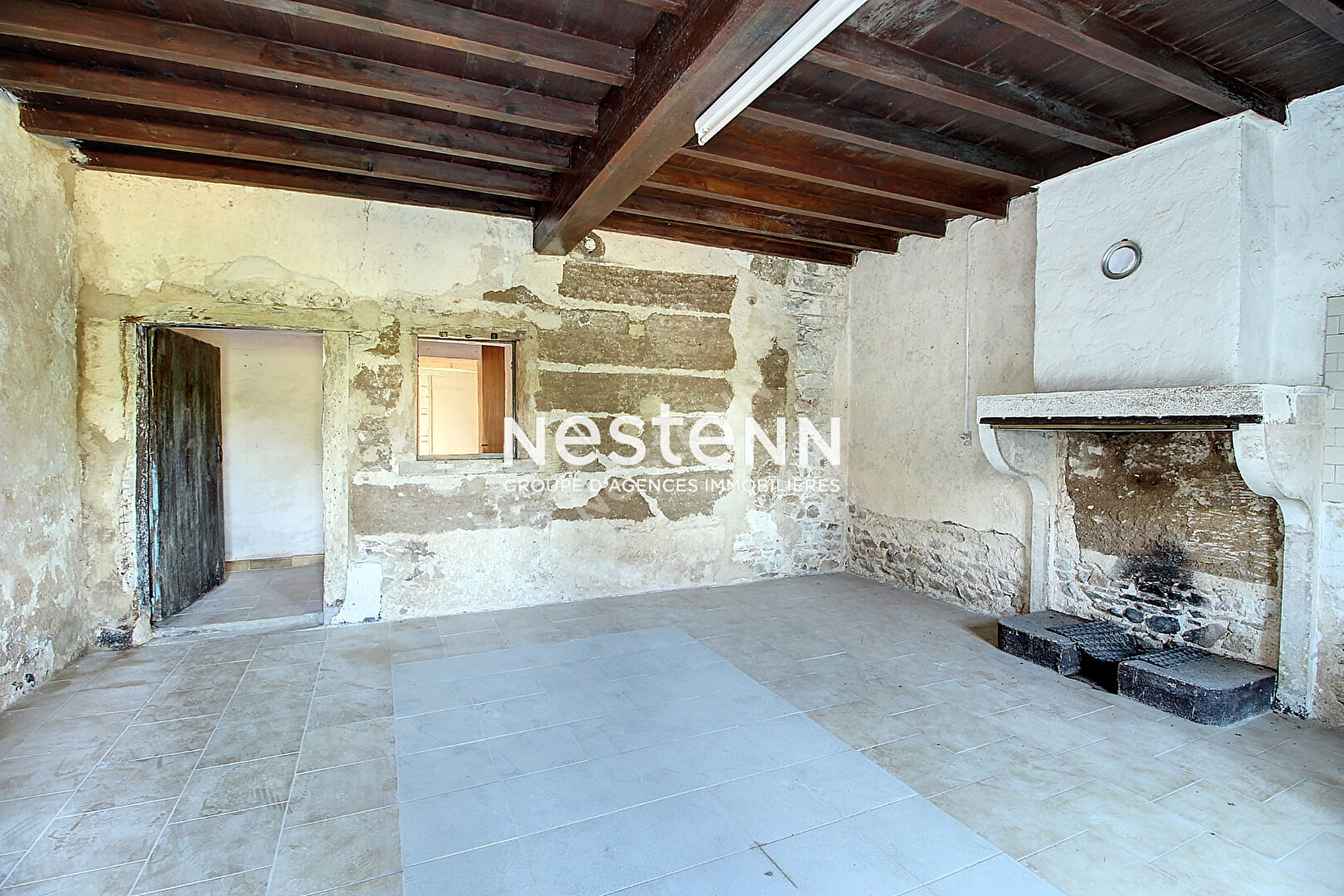 A vendre - Maison avec second oeuvre à terminer - nord 69220 BELLEVILLE EN BEAUJOLAIS