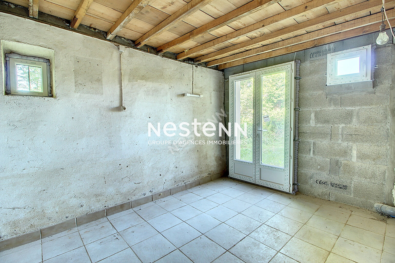 A vendre - Maison avec second oeuvre à terminer - nord 69220 BELLEVILLE EN BEAUJOLAIS