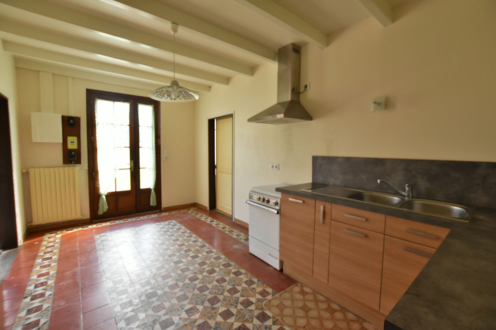 **Maison à rénover avec grand terrain ? À 10 km Ouest de Bergerac**