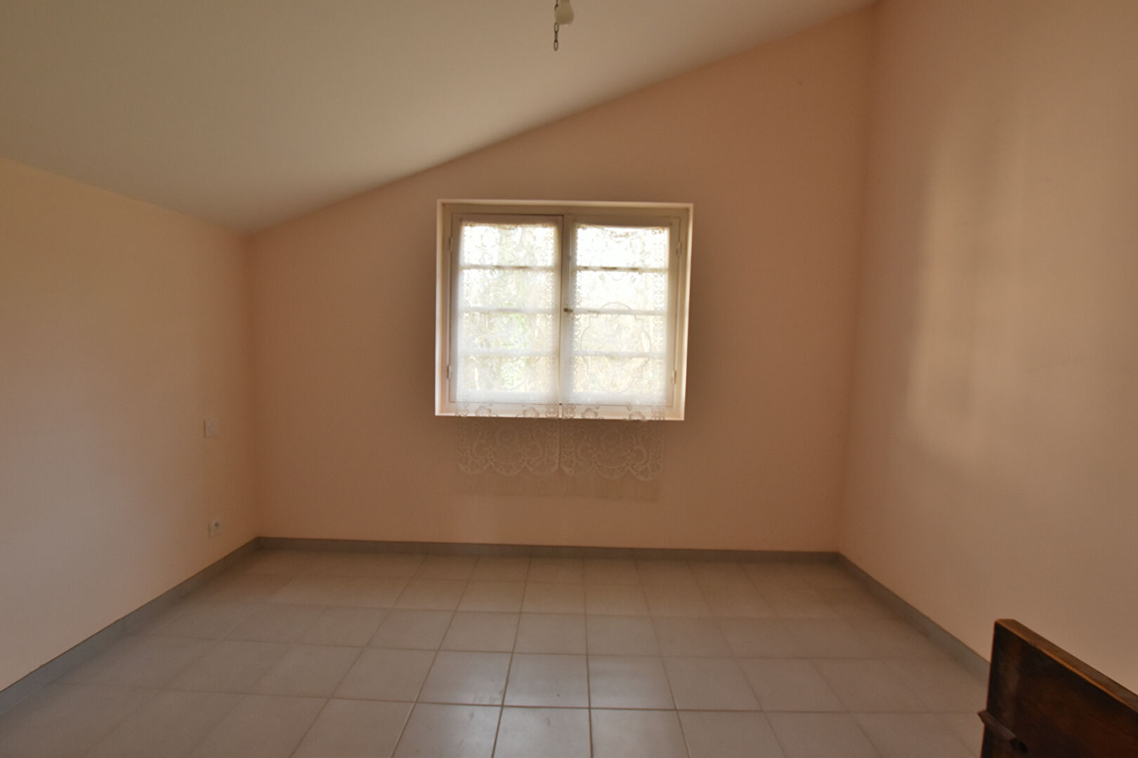 **Maison à rénover avec grand terrain ? À 10 km Ouest de Bergerac**
