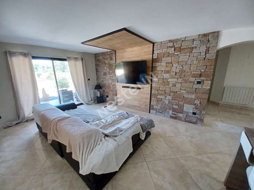 Superbe plain pied de trois chambres proche de toutes commodités à l'Ouest de Bergerac !