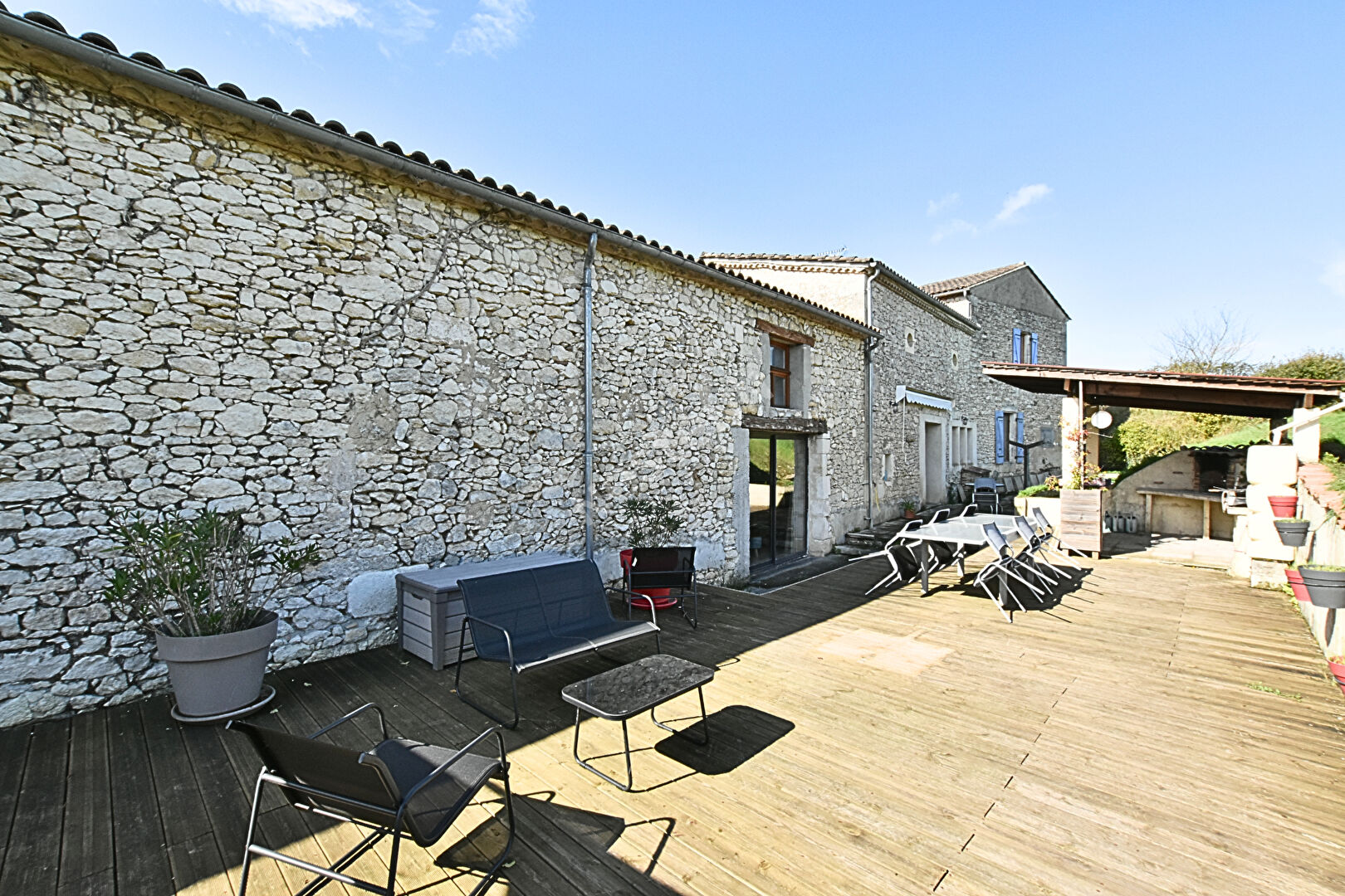 **Magnifique ferme du XIXe siècle avec gîte indépendant et grange**
