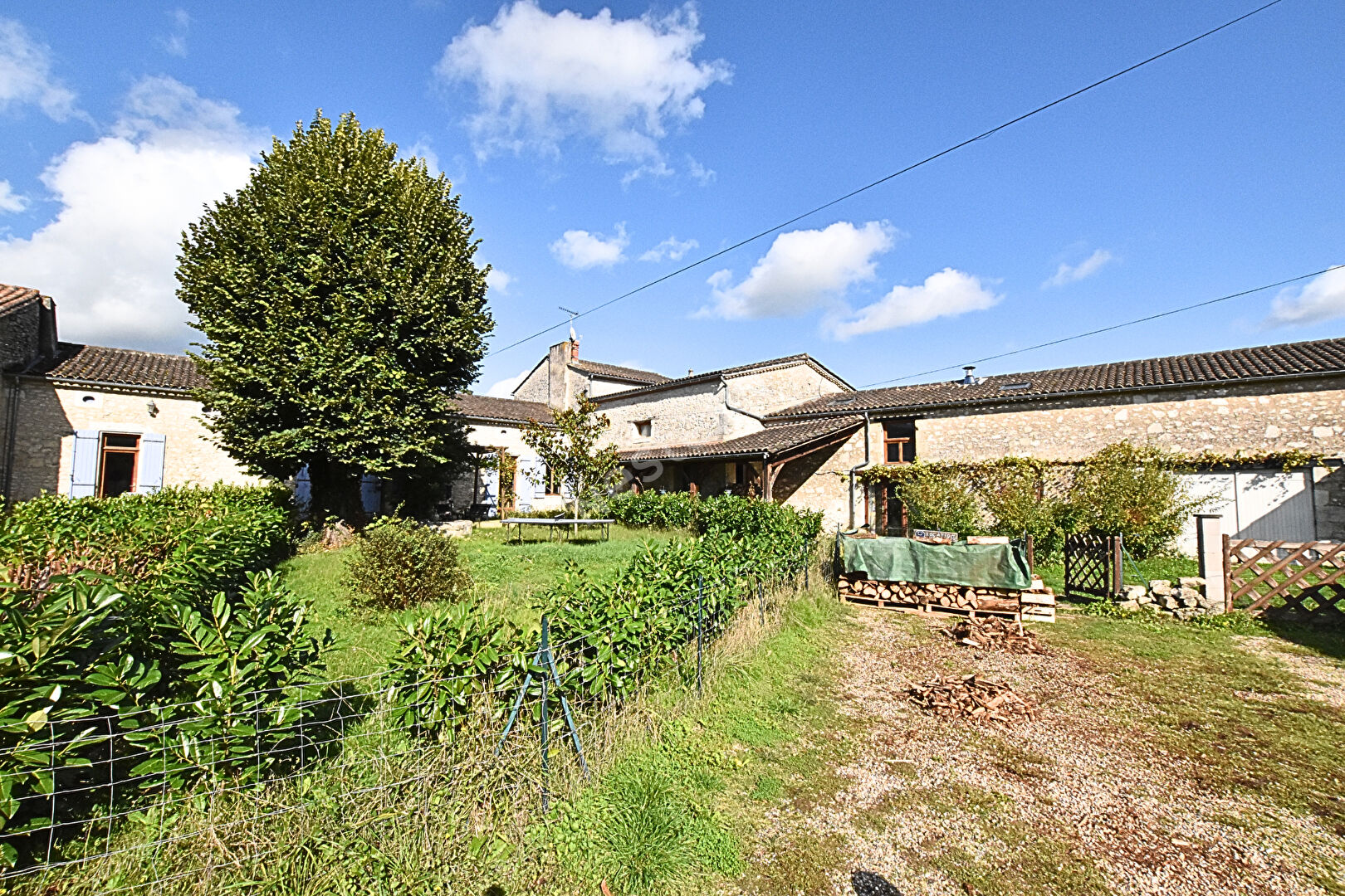 **Magnifique ferme du XIXe siècle avec gîte indépendant et grange**
