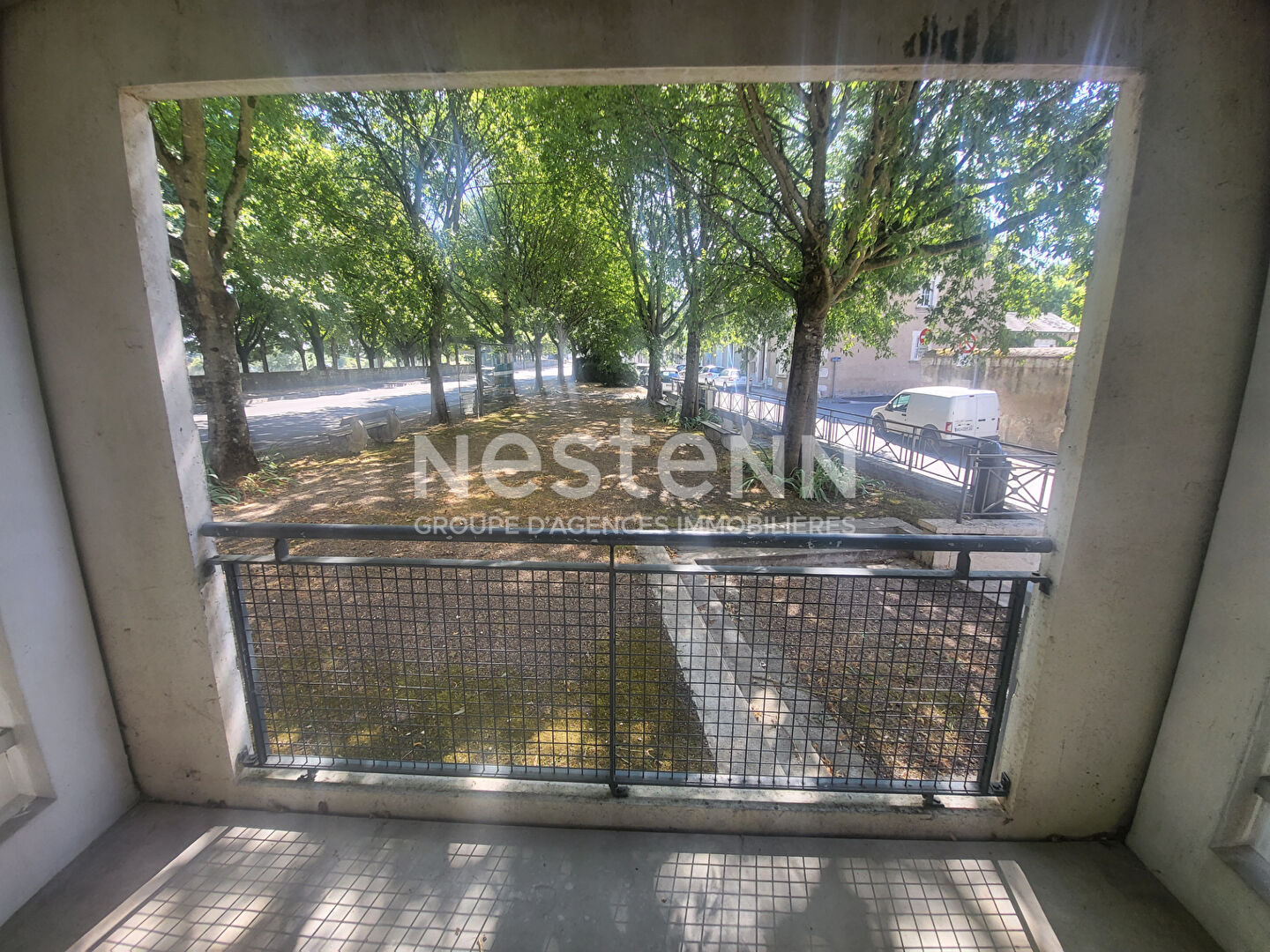 STUDIO BONNE RENTABILITÉ AVEC BALCON - PROXIMITÉ IMMÉDIATE DU CENTRE-VILLE DE LA LOIRE