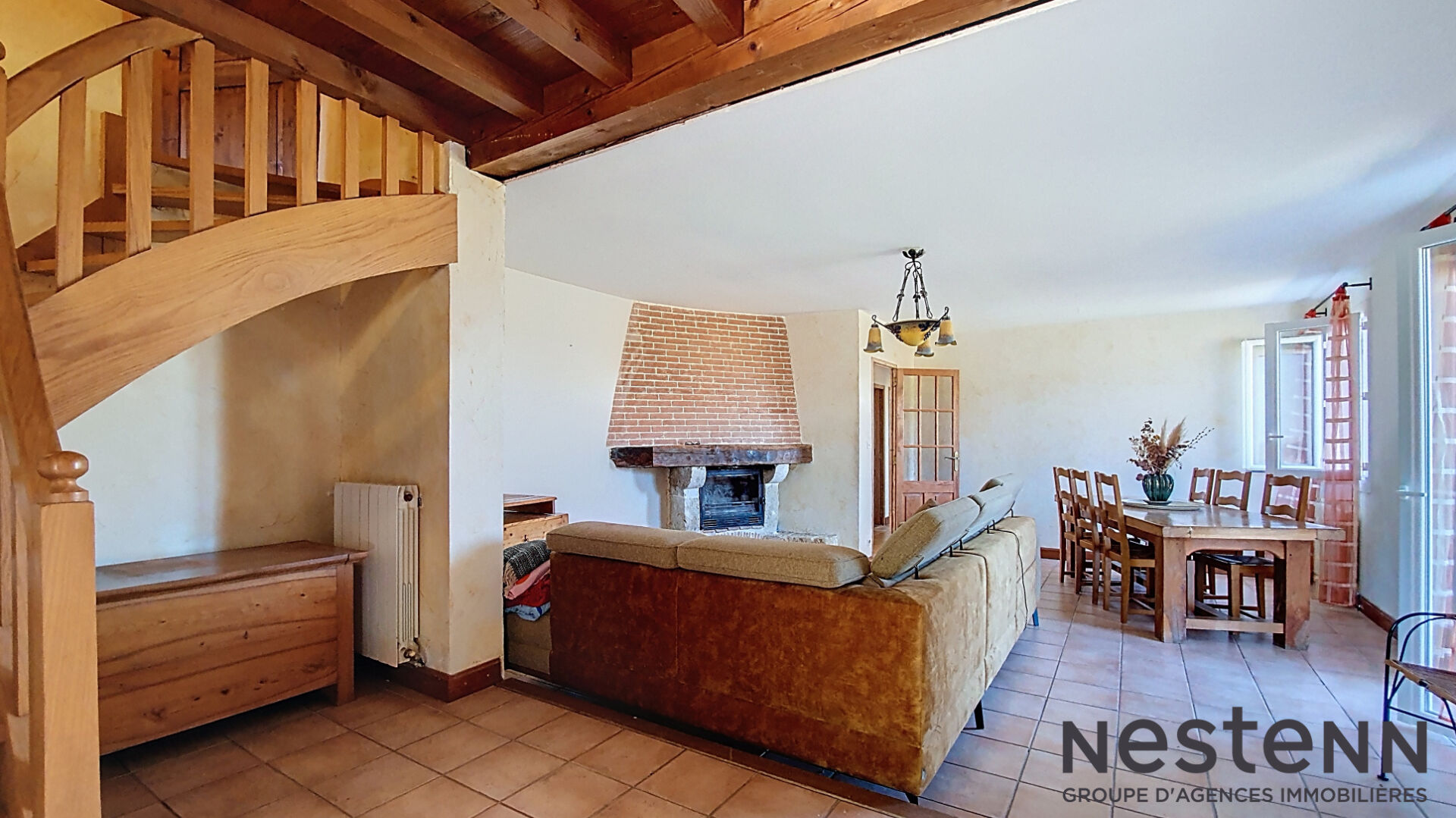 A Vendre Maison familiale avec 4 Chambres, 1 Bureau dépendances à Lagardelle sur Léze Au Calme Environnement Campagne