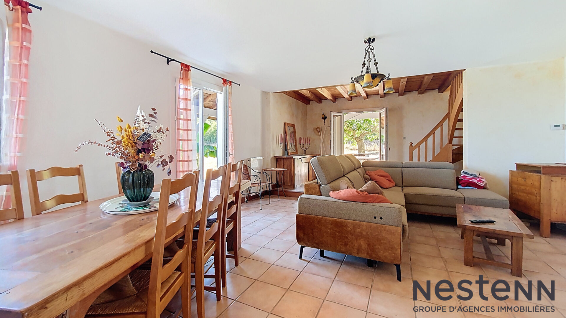 A Vendre Maison familiale avec 4 Chambres, 1 Bureau dépendances à Lagardelle sur Léze Au Calme Environnement Campagne
