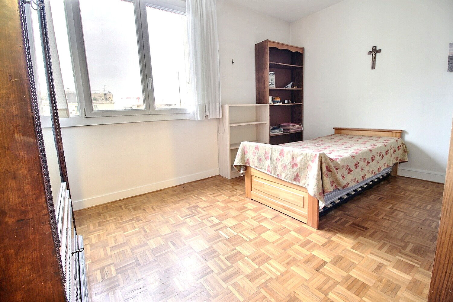 Appartement Courbevoie 4 pièce(s) 92.45 m2