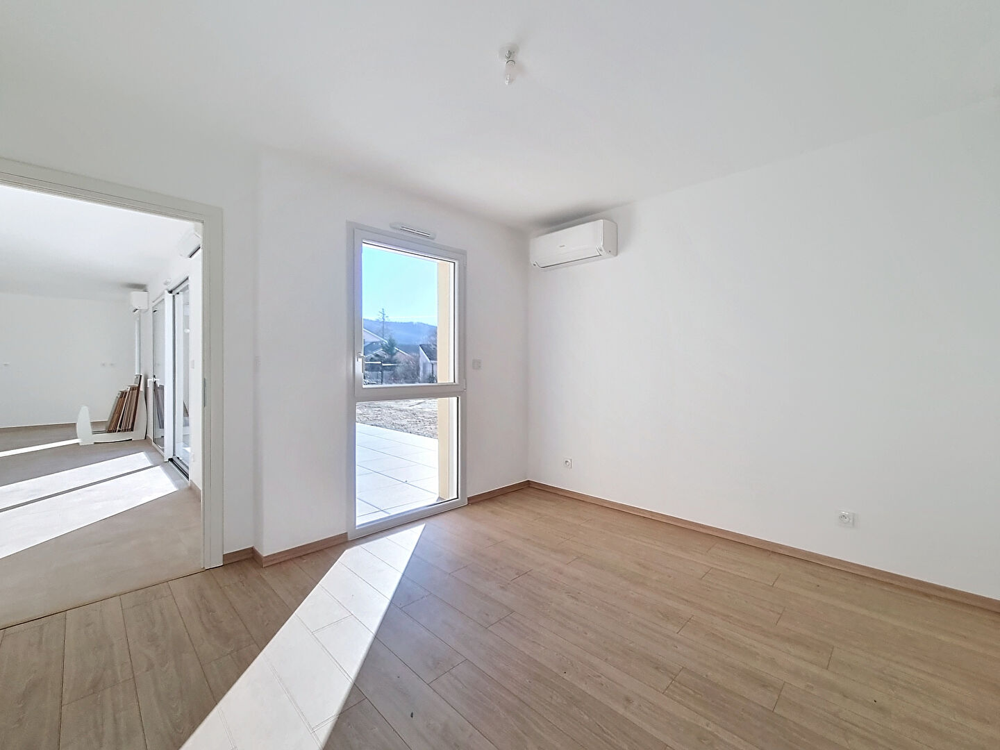 Villa T4 Villemoirieu  117.68  m² avec garage sur terrain de 516 m²