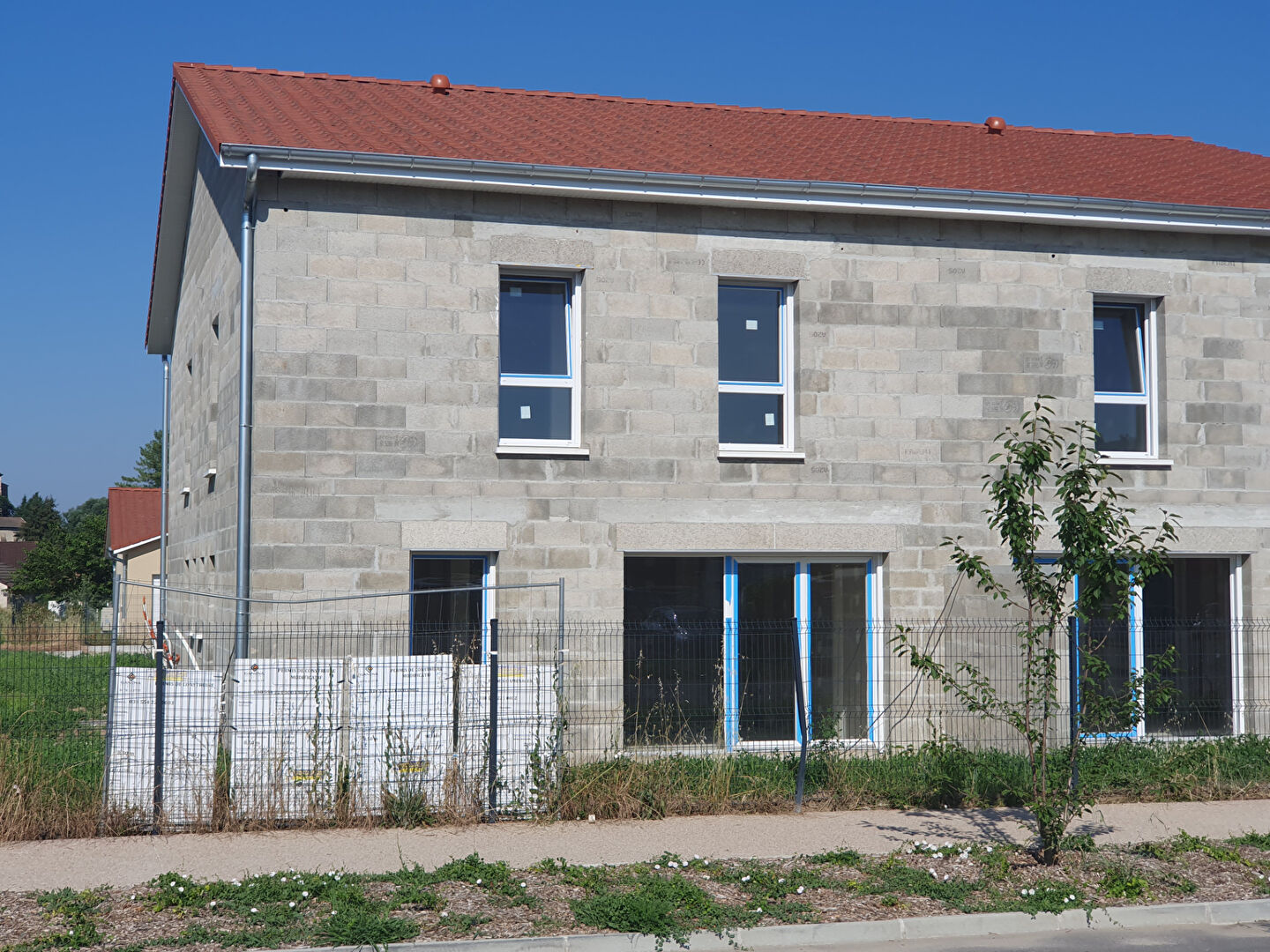 Villa T4 Villemoirieu  89.57 m² avec garage et jardin privatif de 84 m²