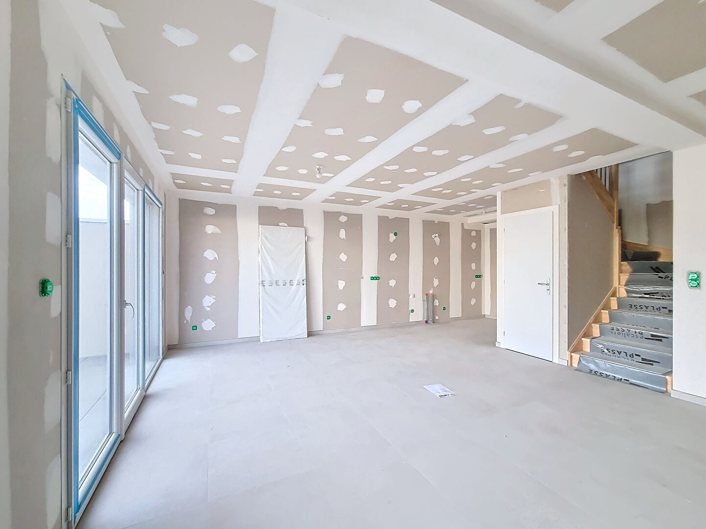 Villa T4 Villemoirieu  89.57 m² avec garage et jardin privatif de 84 m²