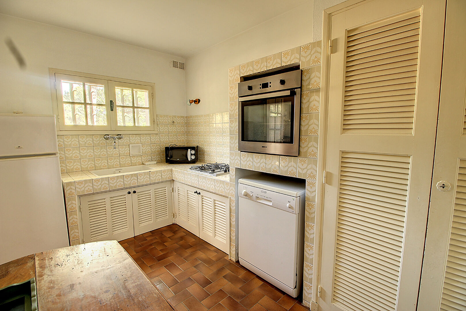TOURTOUR Maison 3 pièces 93 m² sur 1237 m² de terrain avec CARPORT