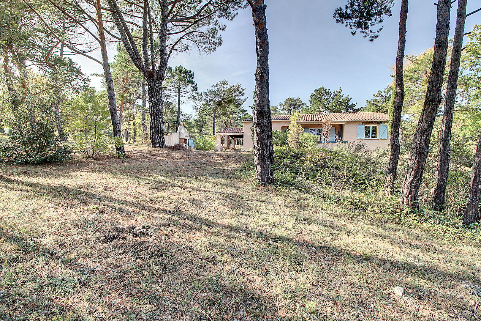 TOURTOUR Maison 3 pièces 93 m² sur 1237 m² de terrain avec CARPORT