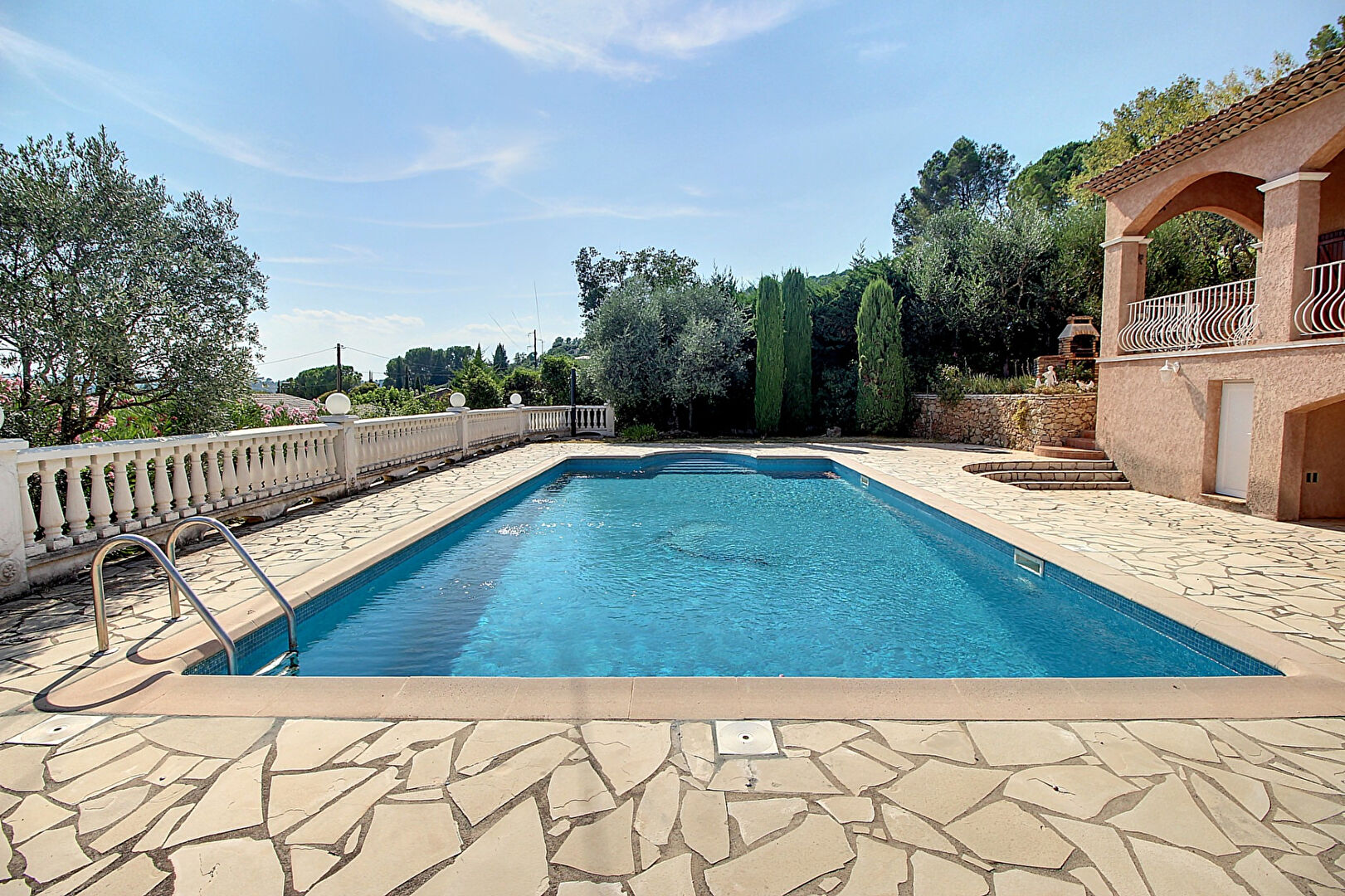 A VENDRE Maison Lorgues 5 pièces 130 m² + piscine + garage