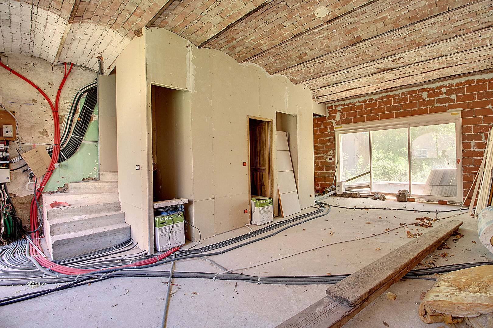 A VENDRE Maisons de Hameau - 250 m² - à rénover - terrain 4067m²