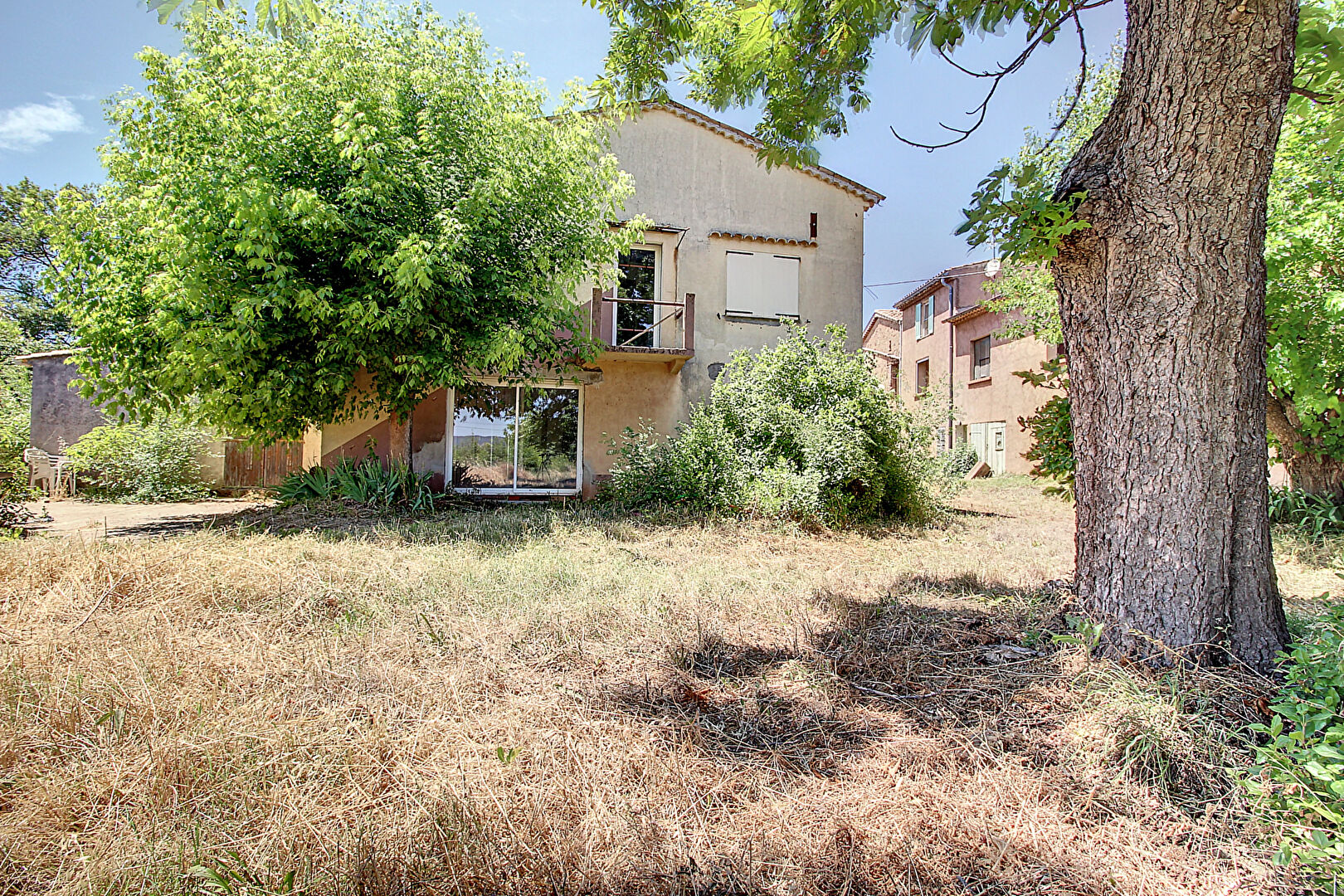 A VENDRE Maisons de Hameau - 250 m² - à rénover - terrain 4067m²