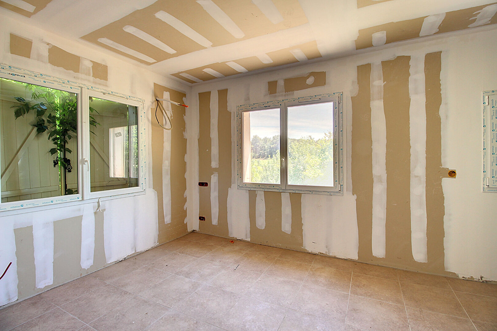 A VENDRE Maisons de Hameau - 250 m² - à rénover - terrain 4067m²
