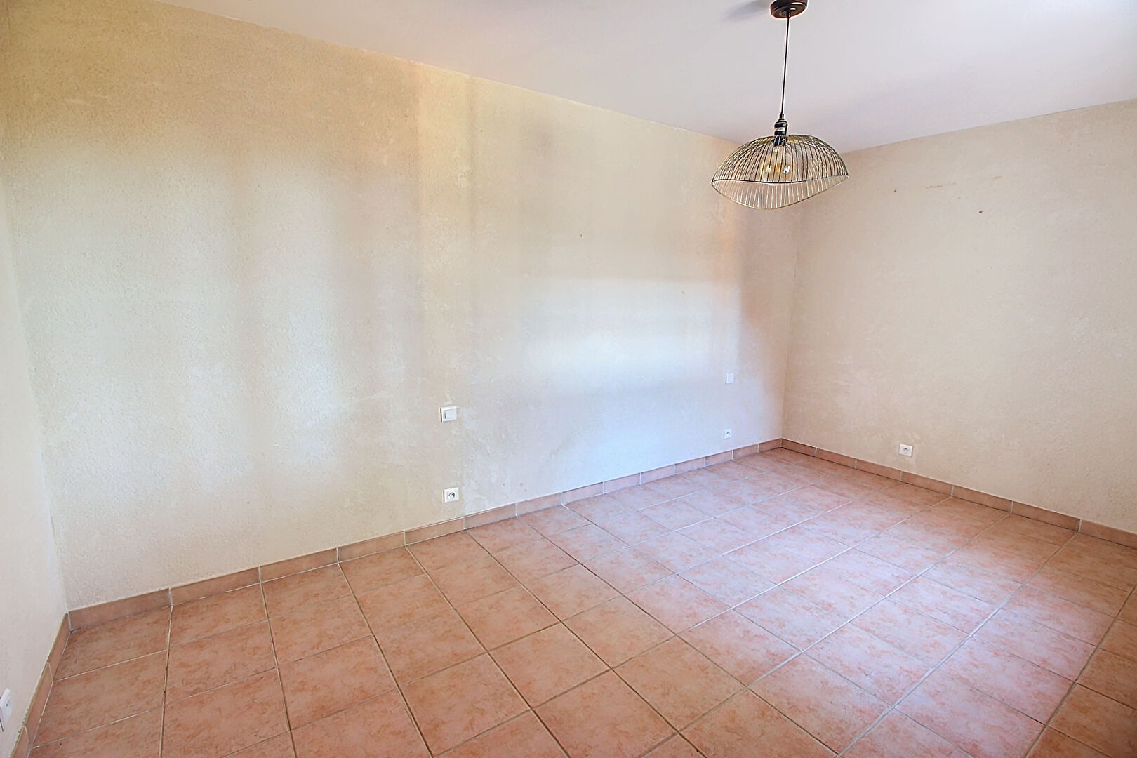 A VENDRE EN EXCLUSIVITE  Maison TOURTOUR 5 pièces 98m2 avec une vue splendide sur un terrain de 1072m2