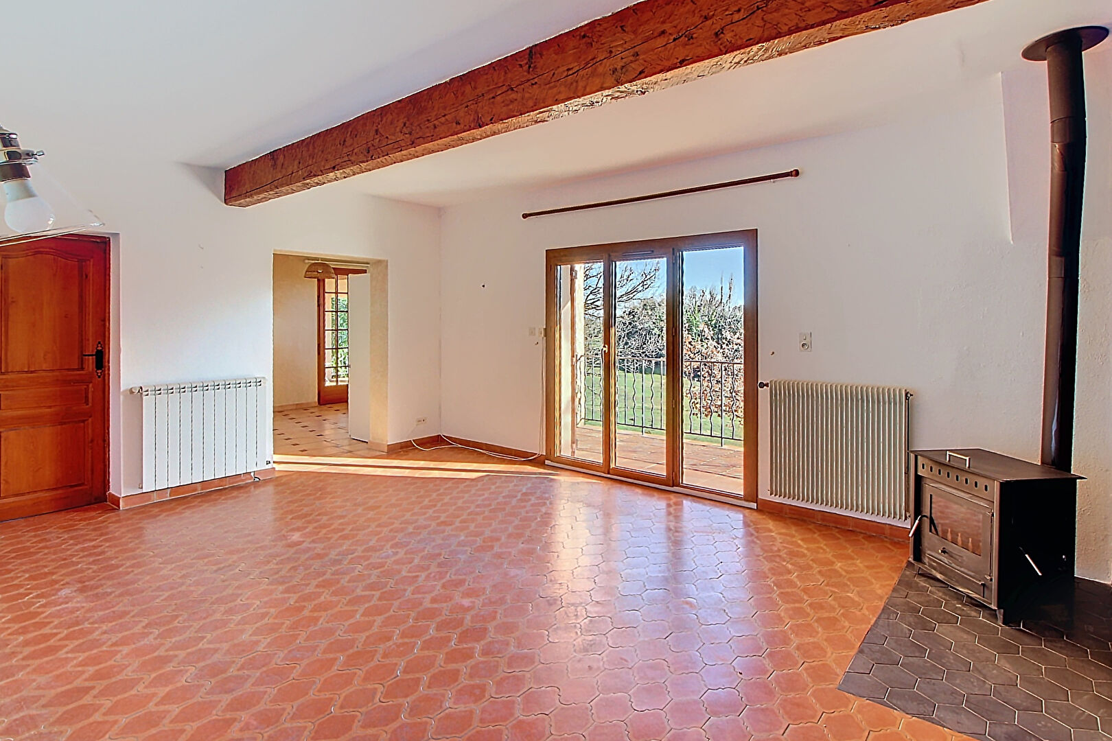 A VENDRE EN EXCLUSIVITE  Maison TOURTOUR 5 pièces 98m2 avec une vue splendide sur un terrain de 1072m2