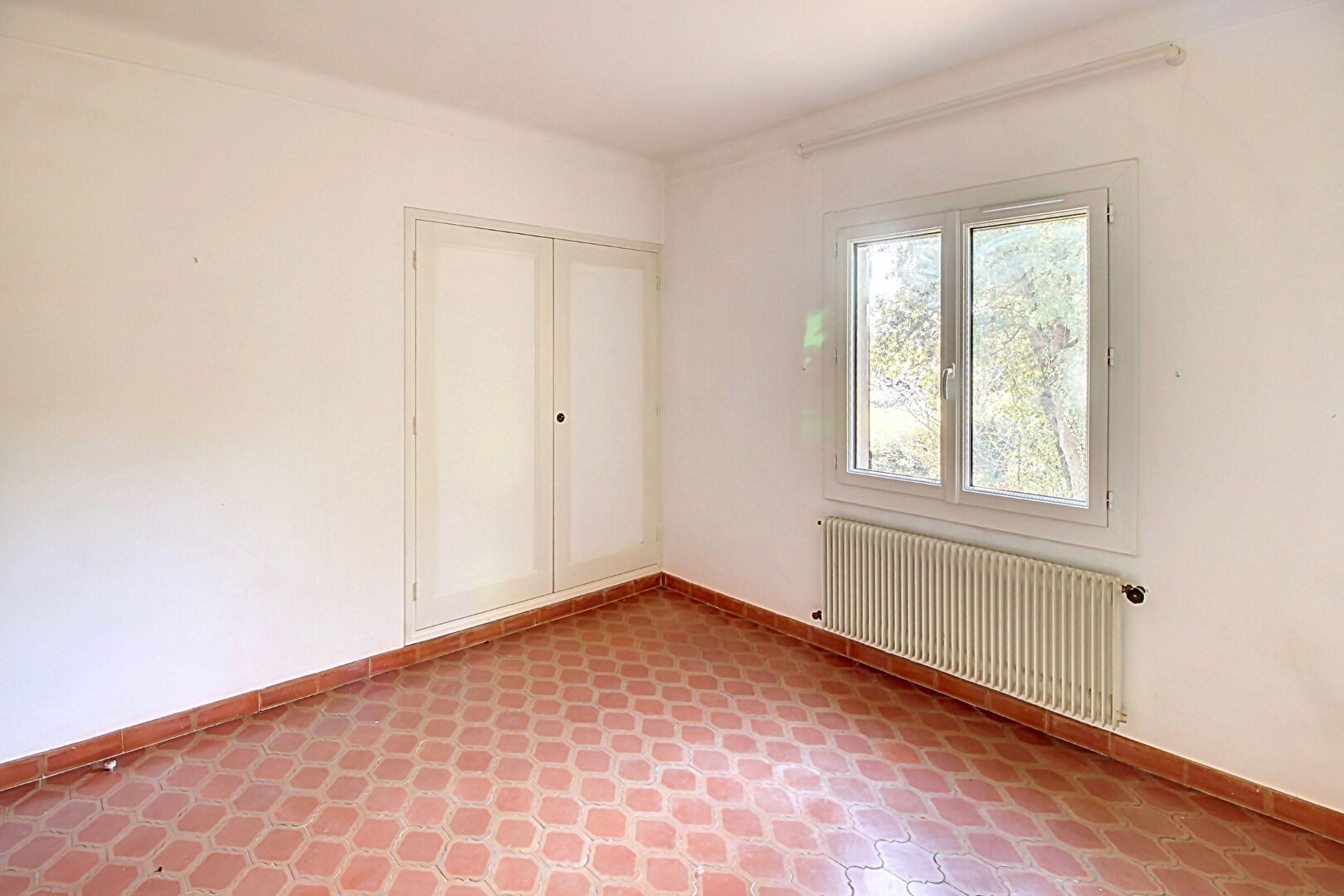 A VENDRE EN EXCLUSIVITE  Maison TOURTOUR 5 pièces 98m2 avec une vue splendide sur un terrain de 1072m2