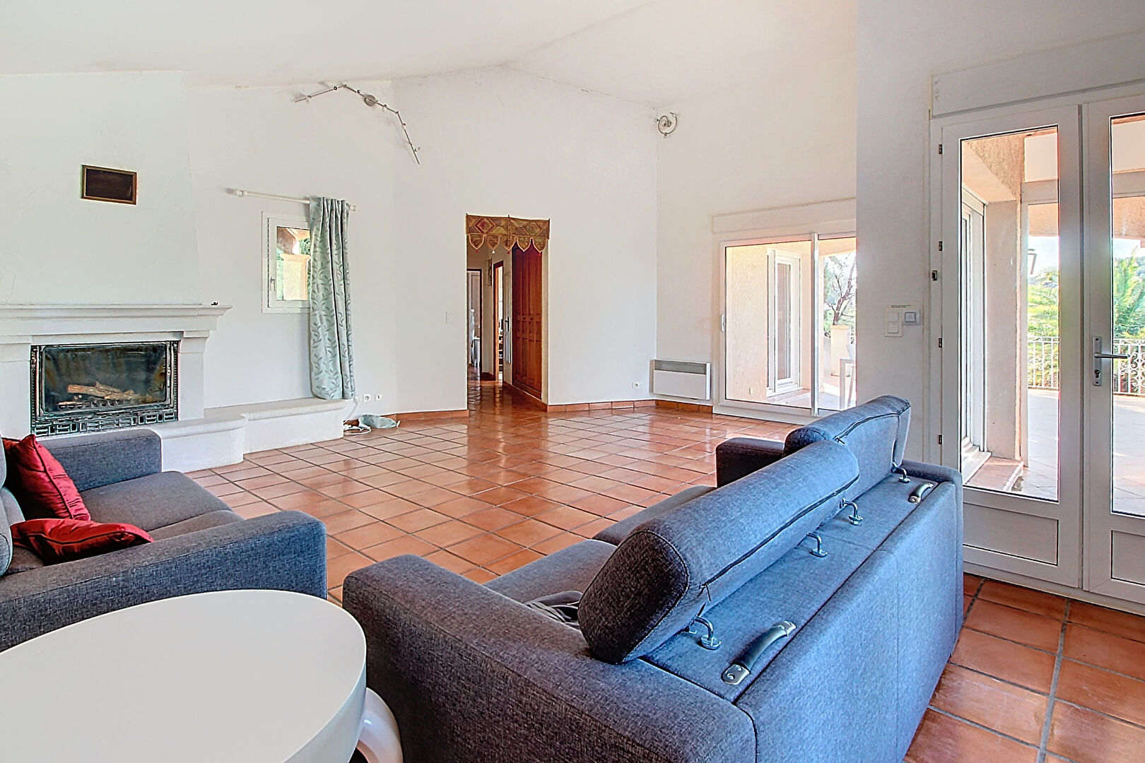 A VENDRE VILLECROZE - Maison 110m² sur un terrain d'environ 3000m² - VUE DEGAGEE