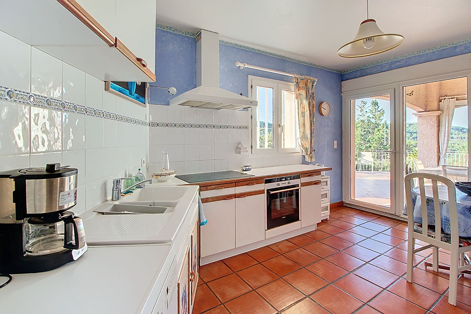 A VENDRE VILLECROZE - Maison 110m² sur un terrain d'environ 3000m² - VUE DEGAGEE