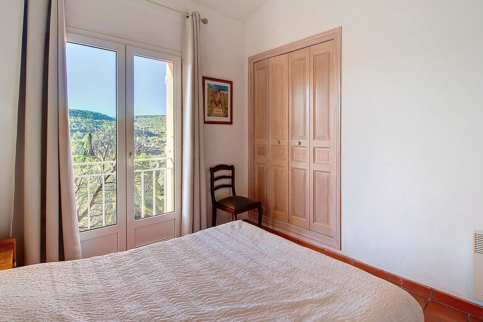 A VENDRE VILLECROZE - Maison 110m² sur un terrain d'environ 3000m² - VUE DEGAGEE