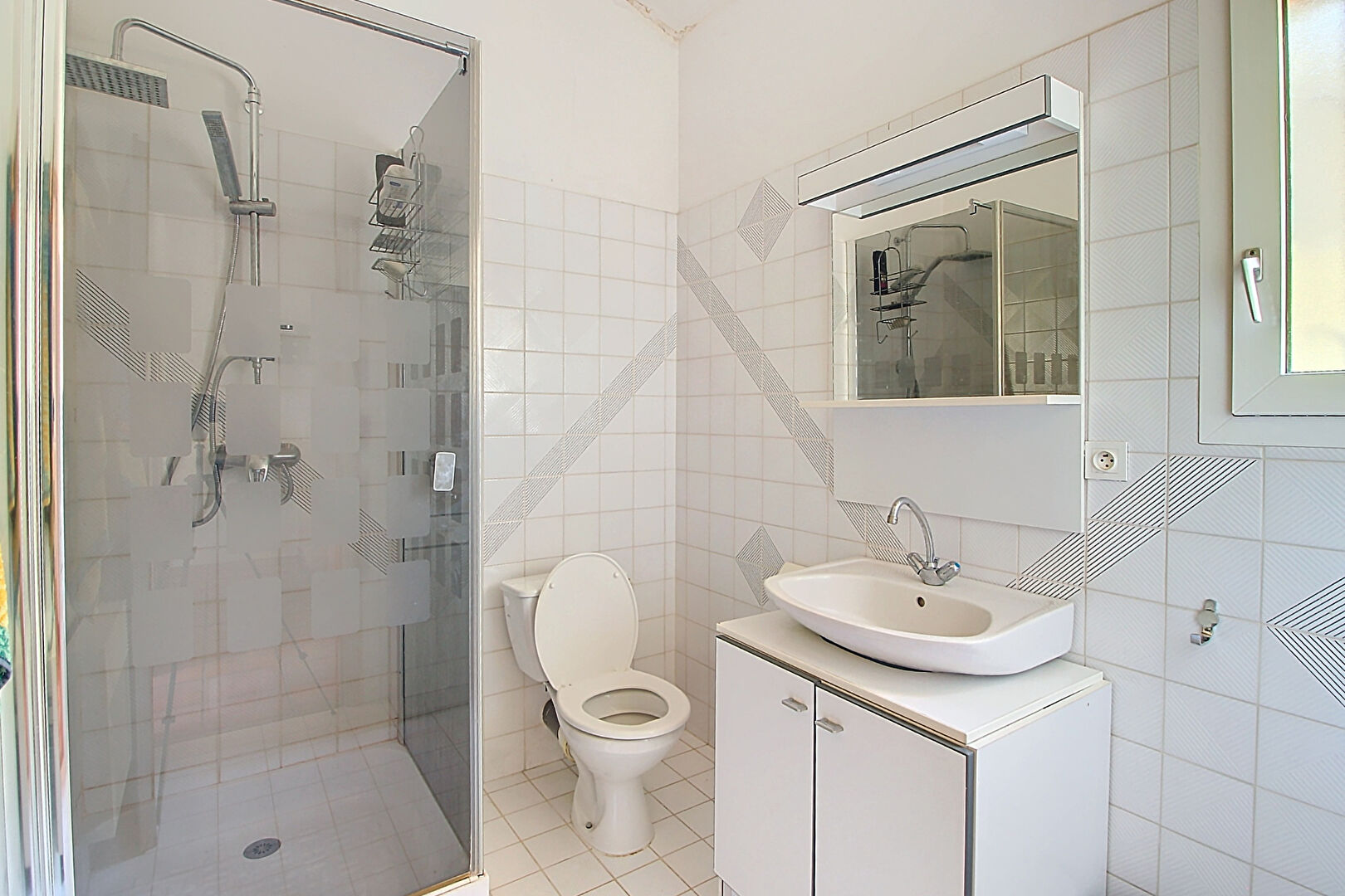 A VENDRE VILLECROZE - Maison 110m² sur un terrain d'environ 3000m² - VUE DEGAGEE