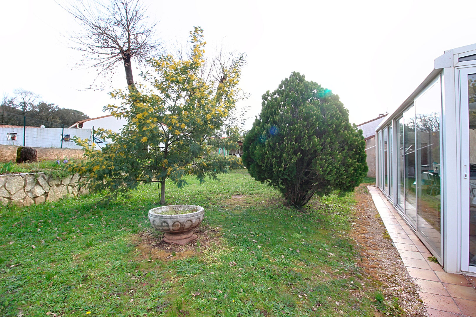 Maison VIDAUBAN, 90 m² , garage, terrain 545 m² .
