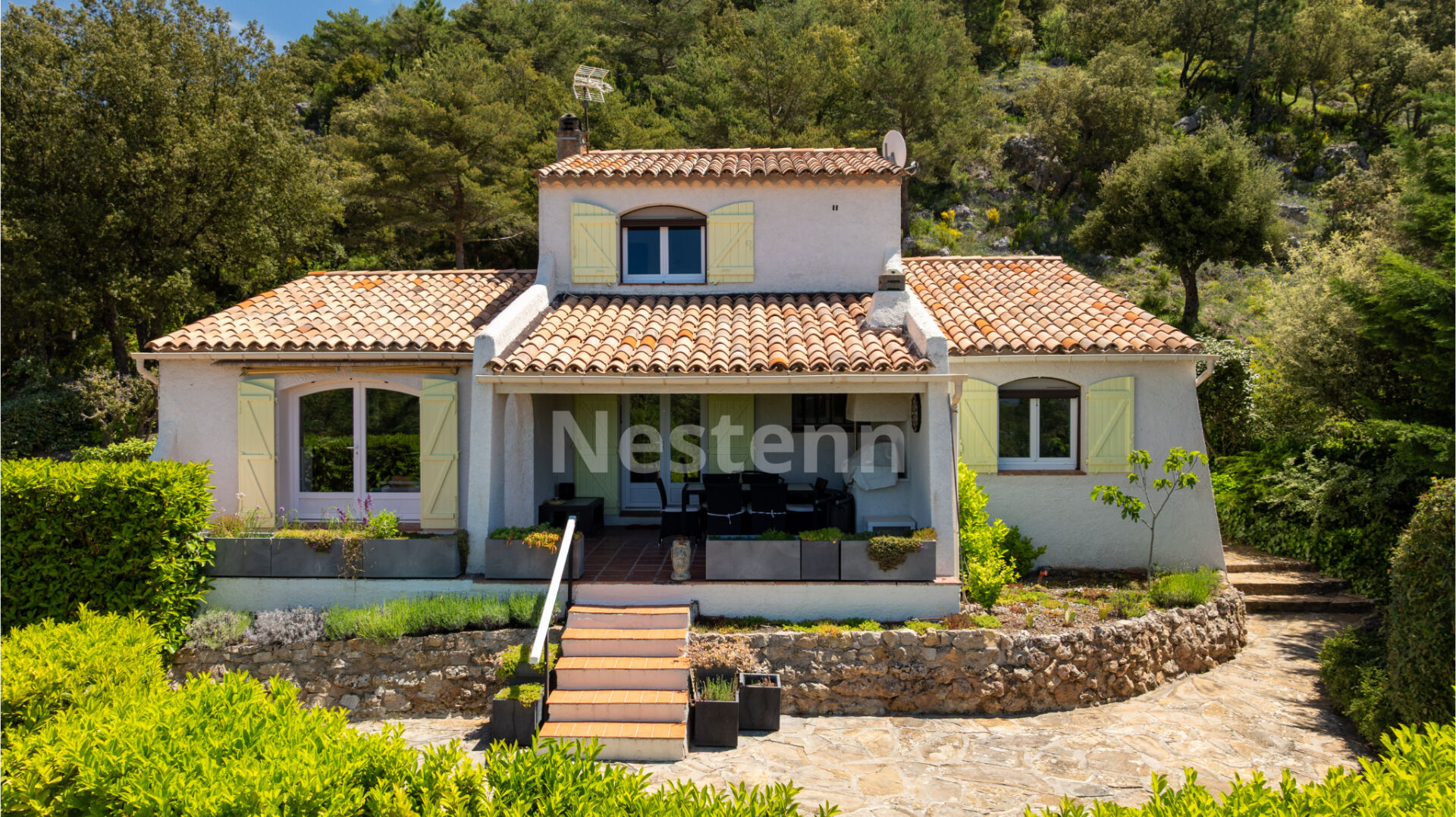 A VENDRE A TOURTOUR !  Maison à Tourtour de 118 m2 , vue imprenable !