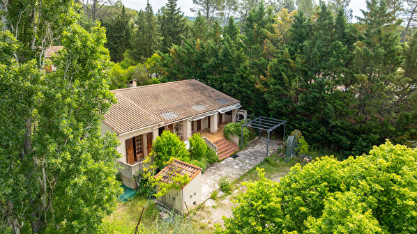Vente maison piscine à Tourtour (83690)